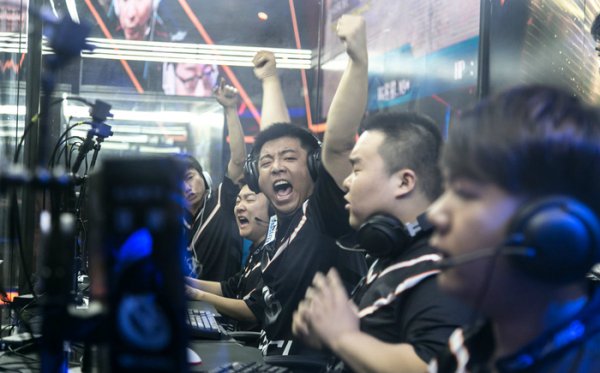 完成防守任 完成防守任